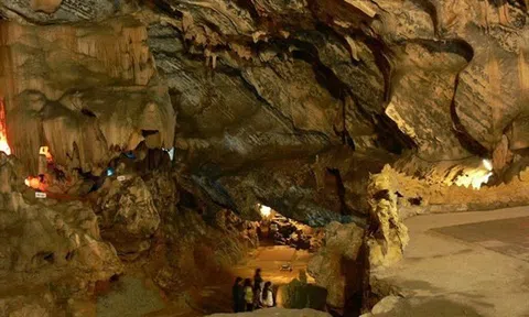 Trở lại vụ việc sai phạm tại động Tiên Sơn: “Không thể có chuyện di tích văn hóa của Nhà nước giao cho doanh nghiệp tư nhân quản lý”