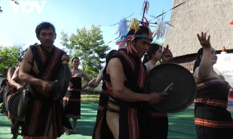 Kon Tum: Tưng bừng Hội thi cồng chiêng, xoang các dân tộc thiểu số năm 2022