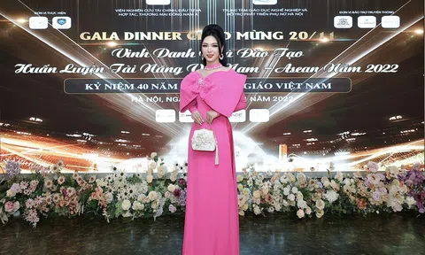 Hoa hậu Khương Phương Anh nhận giải "Nhà đào tạo, huấn luyện tài năng Việt Nam - ASEAN năm 2022"