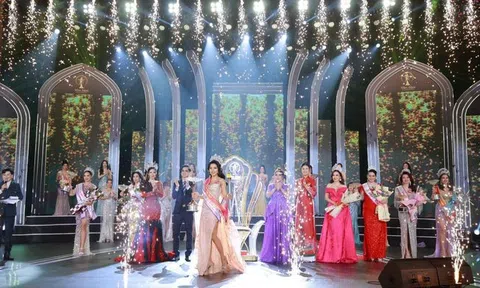 Doanh nhân Đỗ Thị Quỳnh chính thức đăng quang Hoa hậu Doanh nhân Châu Á Việt Nam 2022