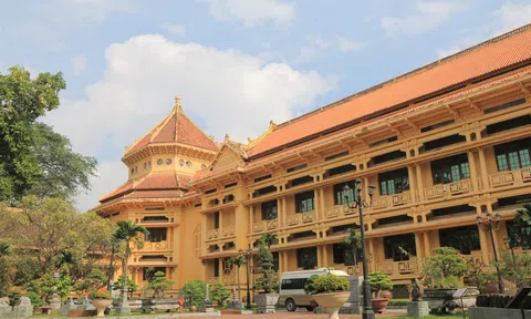 Cuộc “phối ngẫu” độc đáo giữa kiến trúc Đông Dương và văn hóa Champa giữa lòng Đà Nẵng