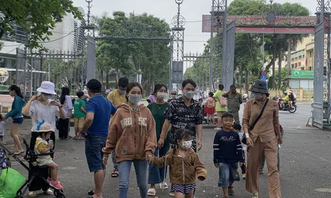 TP Hồ Chí Minh phục vụ 1,6 triệu lượt khách tham quan, vui chơi dịp Tết Dương lịch 2023
