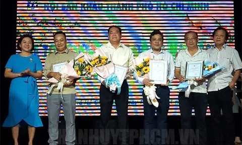 Giải thưởng sân khấu năm 2022: Câu hò đất mẹ và Chiếc áo thiên nga đạt giải A