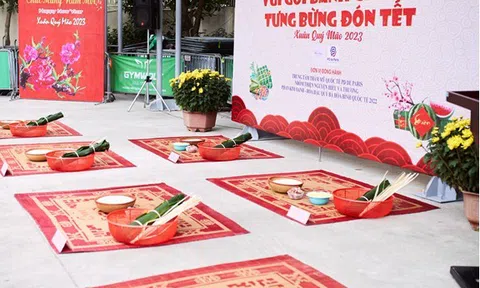 CEO Phương Dư xinh đẹp rạng rỡ làm Ban giám khảo cuộc thi "Vui gói bánh chưng - tưng bừng đón Tết" chào xuân Quý Mão 2023