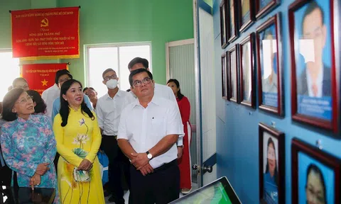 Ra mắt Không gian văn hóa Hồ Chí Minh - “Bác Hồ với nông dân” và Phòng truyền thống Hội Nông dân TPHCM