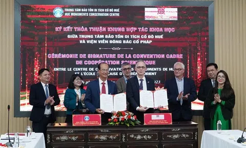 Trung tâm Bảo tồn Di tích Cố đô Huế hợp tác với Viện Viễn Đông Bác cổ bảo tồn di sản