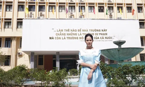 Cô giáo Nguyễn Vũ Thùy Dương mang câu chuyện về mẹ đến với Hoa hậu Doanh nhân Việt Nam 2023