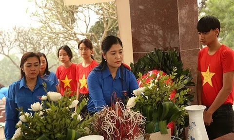 Trung tâm Bảo trợ trẻ em mồ côi tàn tật Việt Trì hoạt động nhân Kỷ niệm 92 năm Ngày thành lập Đoàn TNCS Hồ Chí Minh