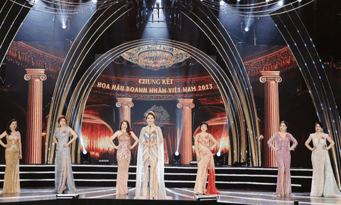 Nữ Doanh nhân người Nghệ An - Lê Thị Lan đăng quang Hoa hậu Doanh nhân Việt Nam 2023