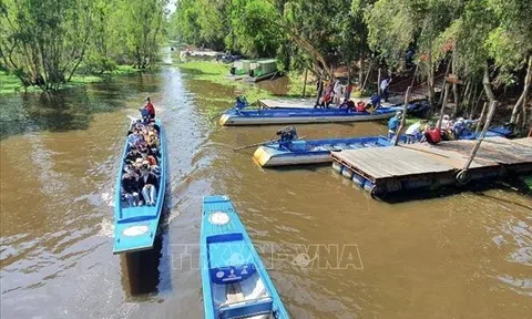 Ngành du lịch An Giang đón 4 triệu lượt khách, tăng 60% so với cùng kỳ năm 2022 và đạt 50% kế hoạch năm 2023