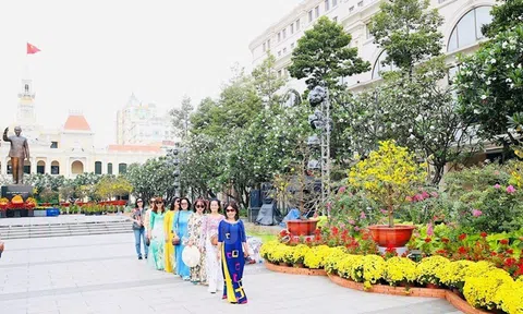 Nghiên cứu xây dựng, phát triển đồng bộ và có hệ thống Không gian văn hóa Hồ Chí Minh trên không gian mạng