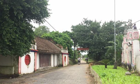 Đình làng Kĩa - nơi thờ phụng vị trung quân ái quốc và các vị thần bảo hộ cho đời sống vật chất, tinh thần của người dân Mỹ Trung