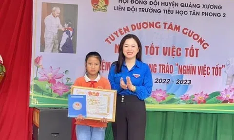 Thanh Hóa: Học sinh tiểu học Mai Thị Ái Nhi nhặt được dây chuyền vàng trả lại người đánh mất
