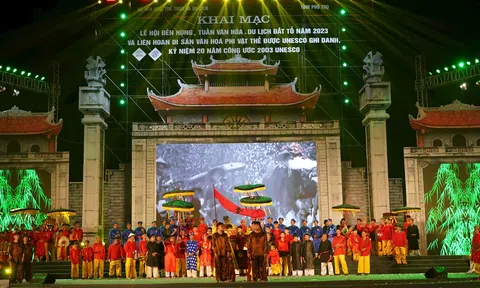 Liên hoan trình diễn các Di sản văn hóa phi vật thể đại diện nhân loại