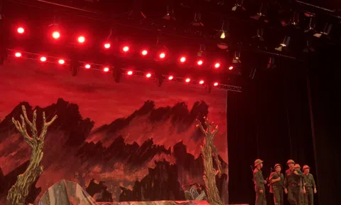 Nhà hát Nghệ thuật Vĩnh Phúc công diễn vở chèo Người Vĩnh Phúc