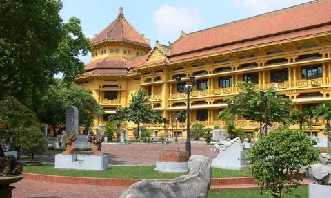 Bảo tàng lịch sử TPHCM (Số 2 Nguyễn Bỉnh Khiêm, phường Bến Nghé, Quận 1): Nơi lưu giữ di sản văn hóa dân tộc