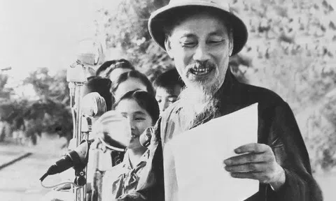 Chủ tịch Hồ Chí Minh nói về chính quyền dân chủ nhân dân