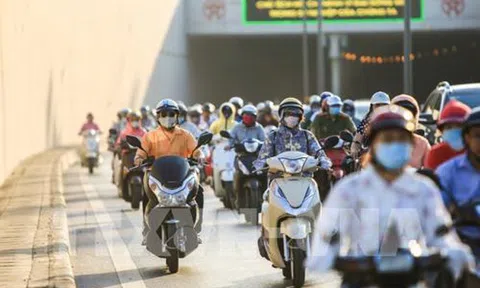 Nắng nóng gay gắt ở miền Bắc, miền Trung sẽ kéo dài đến bao giờ?