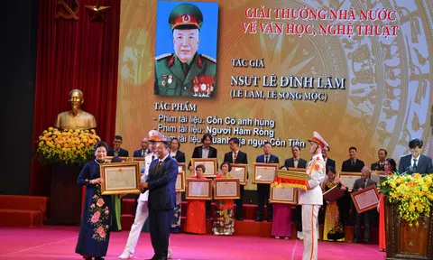 Giải thưởng Nhà nước: Phần thưởng cao quý dành cho cố Đạo diễn phim tài liệu Quân đội, Đại tá NSUT Lê Đình Lâm