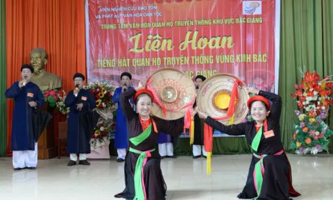 20 CLB tham dự Liên hoan Tiếng hát quan họ truyền thống vùng Kinh Bắc khu vực Bắc Giang