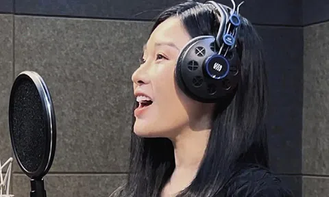 NSƯT Hương Giang: Nữ ca sĩ quân nhân tâm huyết với ca khúc “Lời Bác dặn trước lúc đi xa”