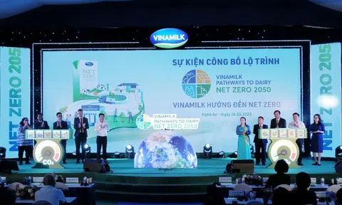 Vinamilk công bố lộ trình tiến đến Net Zero 2050, là doanh nghiệp sữa đầu tiên tại Việt Nam đạt chứng nhận về trung hòa Carbon
