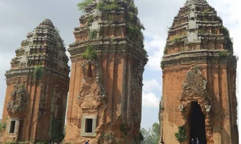 Chủ tịch UBND tỉnh Bình Định: Nếu không nhanh chóng rà soát và khẩn trương đầu tư thì các điểm di tích sẽ thành phế tích