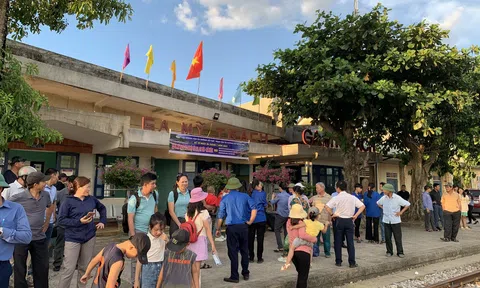 Ga đường sắt Mỹ Trạch (Quảng Bình) mở cửa đón khách, phục vụ nhu cầu đi lại của người dân địa phương