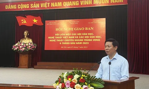 Tiếp tục quán triệt sâu sắc quan điểm, đường lối của Đảng về văn hóa, văn học, nghệ thuật