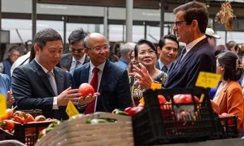“Lễ hội Việt Nam - TPHCM” giao lưu kinh tế, văn hóa và du lịch tại Thành phố Porto, Bồ Đào Nha