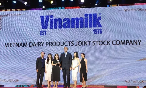 Vinamilk - “Thương hiệu hấp dẫn” trên thị trường tuyển dụng đạt giải nơi làm việc tốt nhất châu Á