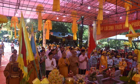 Đại Lễ dâng hương kỷ niệm 312 năm Đệ nhị Đức thánh tổ Tông Diễn hiệu Chân Dung nhập niết bàn (Phật lịch 2567 - Dương lịch 2023)