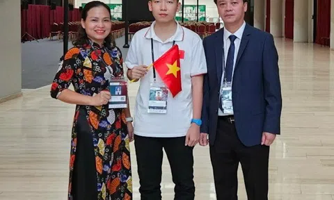 Em Nguyễn Đức Thắng, Trường THPT Chuyên Hùng Vương đoạt huy chương Bạc tại Olympic Tin học quốc tế 2023