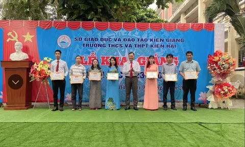 Trường THCS và THPT Kiên Hải “Đoàn kết, kỉ cương, đổi mới, sáng tạo, nâng cao chất lượng giáo dục và đào tạo"