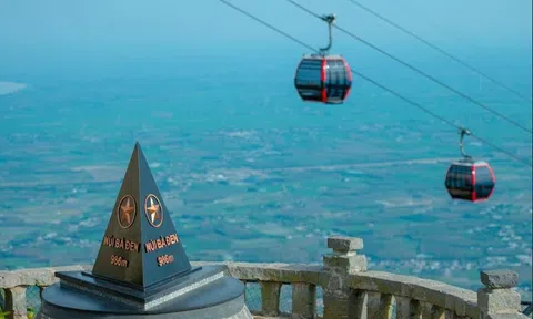 Cáp treo lên Chùa Bà (Tây Ninh) chỉ còn 100.000 đồng/vé trong hai ngày lễ Vu Lan 8/9 và 9/9/2023