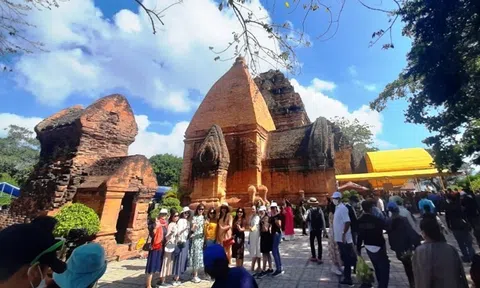 Khánh Hòa: Công khai tiếp nhận, thu chi tiền công đức tại Tháp Bà Ponaga