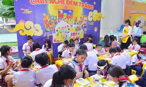 Trao giải cuộc thi vẽ tranh dành cho thiếu nhi với chủ đề “Thiếu nhi Việt Nam làm nghìn việc tốt”