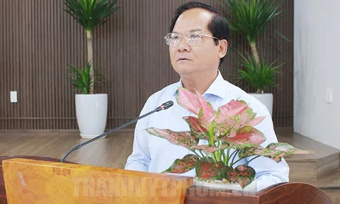 Chủ động đề xuất các biện pháp phát huy nguồn lực đầu tư cho huyện, từng bước nâng cao đời sống nhân dân