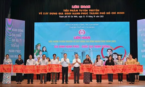 TPHCM khai mạc Liên hoan tiểu phẩm tuyên truyền về xây dựng gia đình hạnh phúc năm 2023