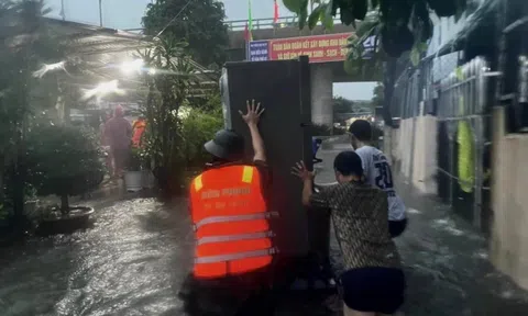 Mưa lụt ở miền Trung và sự chỉ đạo sát sao của Chính phủ cùng chính quyền địa phương