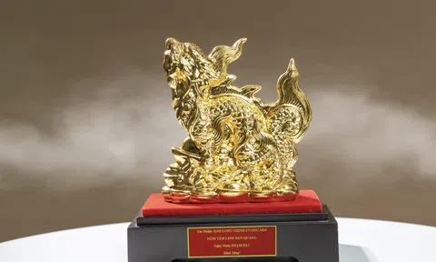 Gốm Tâm linh Bảo Quang và NSƯT Phạm Đạt tri ân khách hàng tặng 1000 linh vật “Kim Long Thịnh Vượng"