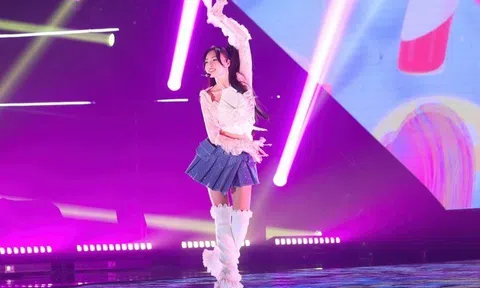 Chị Đẹp Đạp Gió Rẽ Sóng Tập 1:  Lan Ngọc "mở bát" cực keo, H'Hen Niê gây bất ngờ