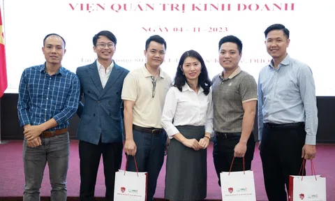 Viện Quản trị Kinh doanh lan tỏa và kết nối các thế hệ với “Chương trình kết nối cựu sinh viên, học viên”