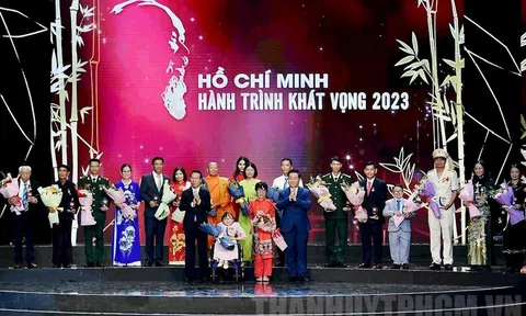 Chương trình "Hồ Chí Minh - Hành trình khát vọng 2023" lan tỏa những câu chuyện, tấm gương truyền cảm hứng