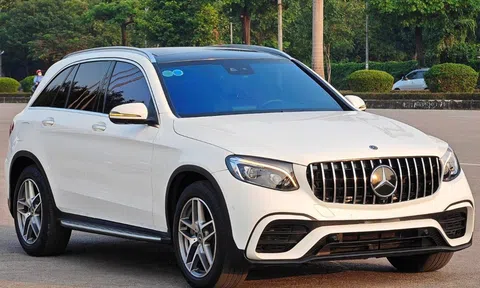 Sau 5 năm lăn bánh, Mercedes-Benz GLC 300 cũ được rao bán với giá chỉ ngang Honda CR-V 2024 "đập hộp"
