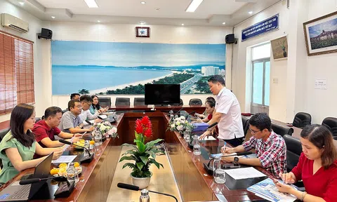 Cục Du lịch Quốc gia Việt Nam kiểm tra việc chấp hành quy định pháp luật trong hoạt động kinh doanh lữ hành tại Khánh Hòa