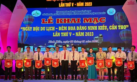 Tổ chức “Ngày hội Du lịch - Đêm Hoa Đăng Ninh Kiều, Cần Thơ” lần thứ VI năm 2023