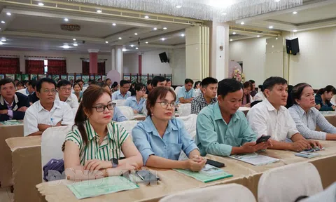 Bến Tre: Khai giảng lớp bồi dưỡng kiến thức quản lý du lịch cho công chức văn hóa huyện, xã