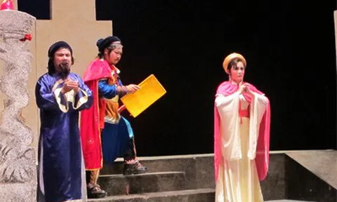 Tìm hiểu những đặc trưng cơ bản của loại hình nghệ thuật sân khấu dân ca kịch bài chòi miền Trung trong sự nghiệp đổi mới đất nước