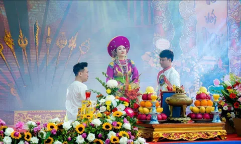 "Liên hoan thực hành Tín ngưỡng thờ mẫu Tam - Tứ phủ của người Việt tại đền Quan Hoàng Mười" tổ chức tại Nghệ An